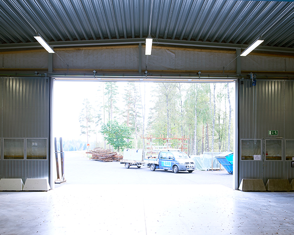 Öppningsbar skjutport hos AJAB Smide AB
